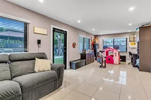 7585 SW 28th St, Miami, FL 33155 - Photo 13