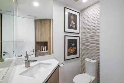 1000 Venetian Way #403, Miami Beach, FL 33139 - Photo 17