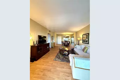 400 Kings Point Dr #524, Sunny Isles Beach, FL 33160 - Photo 9