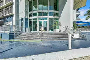 690 SW 1st Ct, Miami, FL 33130 - Photo 5