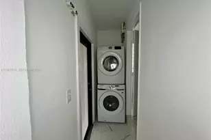 3297 SW 26th St, Miami, FL 33133 - Photo 43