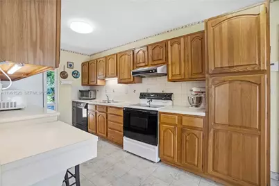 612 N 46th Ave, Hollywood, FL 33021 - Photo 31