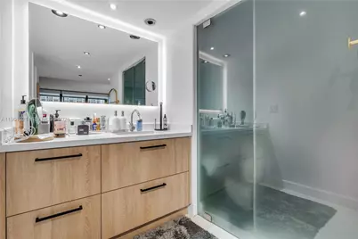 1925 Brickell Ave #606, Miami, FL 33129 - Photo 17