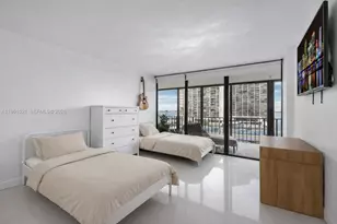 1925 Brickell Ave, Miami, FL 33129 - Photo 11