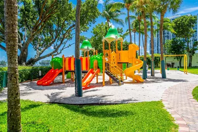 1925 Brickell Ave #606, Miami, FL 33129 - Photo 39