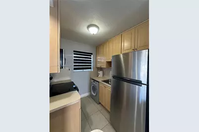 110 SE 2nd St #312, Hallandale Beach, FL 33009 - Photo 7