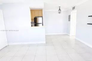 110 SE 2nd St, Hallandale Beach, FL 33009 - Photo 3