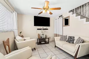 3056 NW 15th St, Miami, FL 33125 - Photo 3