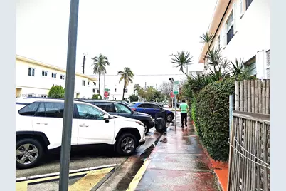 7860 Harding Ave #4B, Miami Beach, FL 33141 - Photo 5