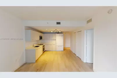 55 SW 9th St #2010, Miami, FL 33130 - Photo 5