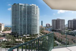 19900 E Country Club Dr, Aventura, FL 33180 - Photo 5