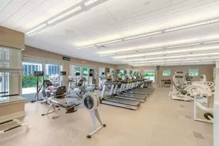 19900 E Country Club Dr, Aventura, FL 33180 - Photo 13