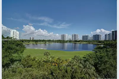 19900 E Country Club Dr #TS20, Aventura, FL 33180 - Photo 7