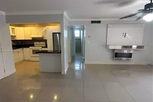 10367 N Kendall Dr, Miami, FL 33176 - Photo 1