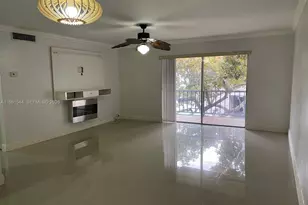 10367 N Kendall Dr, Miami, FL 33176 - Photo 7