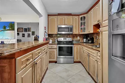 2821 SW 65th Ave, Miami, FL 33155 - Photo 5