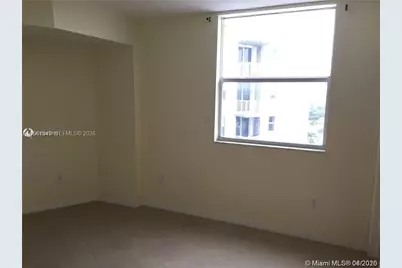 1 Glen Royal Pkwy #1404, Miami, FL 33125 - Photo 9