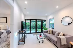 360 NE 87th St, El Portal, FL 33138 - Photo 11