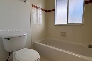 5457 SW 41st St, Pembroke Park, FL 33023 - Photo 27
