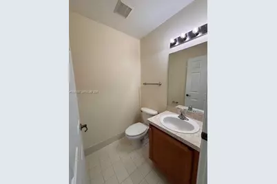 5457 SW 41st St #5457, Pembroke Park, FL 33023 - Photo 5