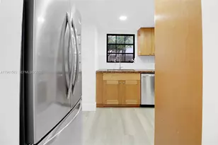 10921 SW 70th Terrace, Miami, FL 33173 - Photo 7