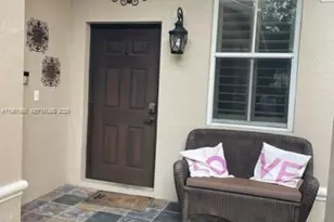 1538 Winterberry Ln, Weston, FL 33327 - Photo 3