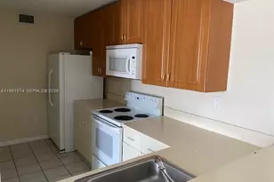 8560 SW 212th St, Cutler Bay, FL 33189 - Photo 7