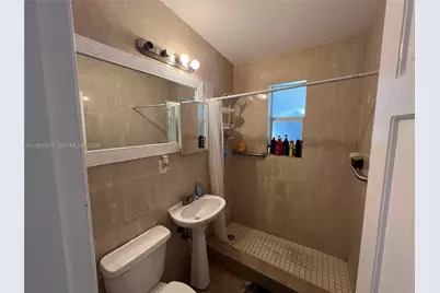 1885 NE 53rd St, Pompano Beach, FL 33064 - Photo 21