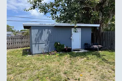 1885 NE 53rd St, Pompano Beach, FL 33064 - Photo 25