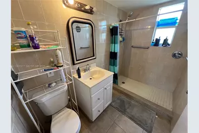 1885 NE 53rd St, Pompano Beach, FL 33064 - Photo 15