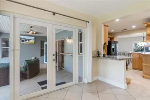 9501 NW 8th St, Pembroke Pines, FL 33024 - Photo 23