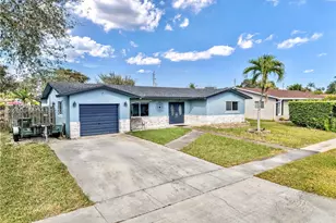 9501 NW 8th St, Pembroke Pines, FL 33024 - Photo 1