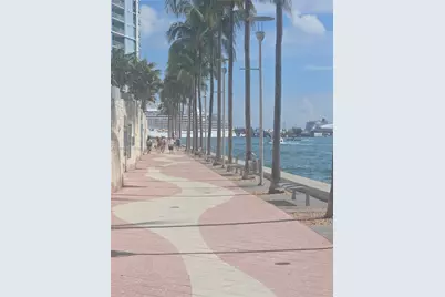 335 S Biscayne Blvd #3400, Miami, FL 33131 - Photo 47