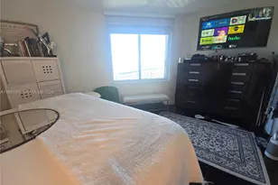 335 S Biscayne Blvd, Miami, FL 33131 - Photo 25