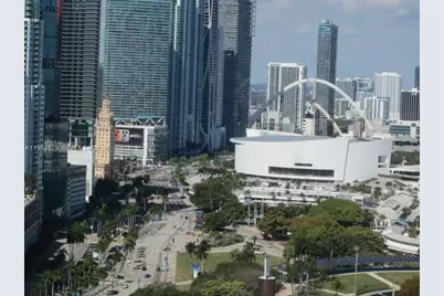 335 S Biscayne Blvd #3400, Miami, FL 33131 - Photo 43