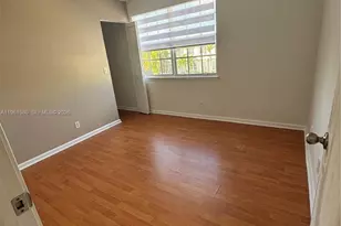 9962 NW 56th Pl, Coral Springs, FL 33076 - Photo 13