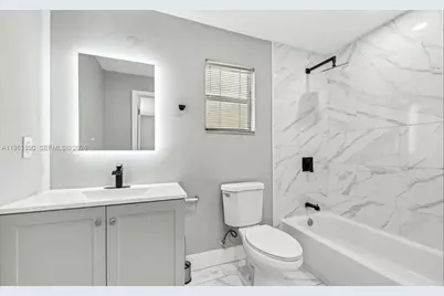 380 NW 20th St #8, Miami, FL 33127 - Photo 9