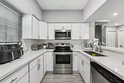 380 NW 20th St #8, Miami, FL 33127 - Photo 1