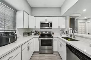 380 NW 20th St, Miami, FL 33127 - Photo 1