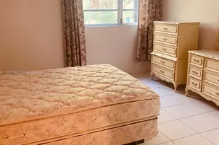 8515 Sunrise Lakes Blvd, Sunrise, FL 33322 - Photo 5