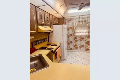 8515 Sunrise Lakes Blvd #206, Sunrise, FL 33322 - Photo 7