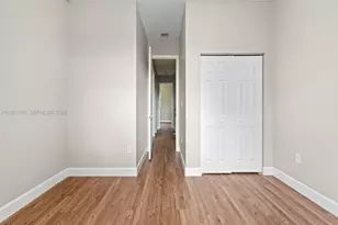 1049 NE 42nd Pl, Homestead, FL 33033 - Photo 15