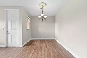 1049 NE 42nd Pl, Homestead, FL 33033 - Photo 5