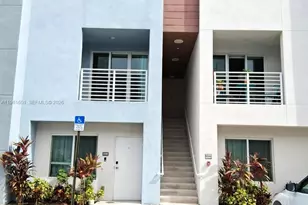 2555 NE 193rd St, Miami, FL 33180 - Photo 7