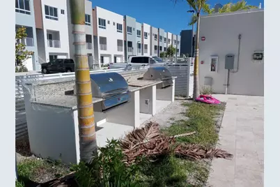 2555 NE 193rd St #2204, Miami, FL 33180 - Photo 5