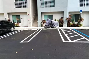 2555 NE 193rd St, Miami, FL 33180 - Photo 35