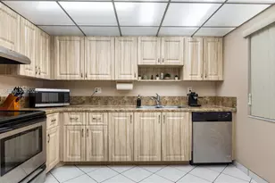 141 SW 96th Terrace, Plantation, FL 33324 - Photo 1