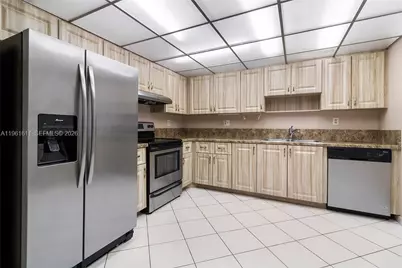 141 SW 96th Ter #204, Plantation, FL 33324 - Photo 7