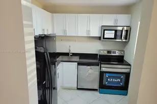 12016 S Greenway Cir S, Royal Palm Beach, FL 33411 - Photo 7