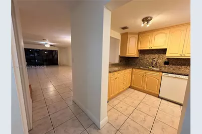 3855 Estepona Ave #10-D-1, Doral, FL 33178 - Photo 3